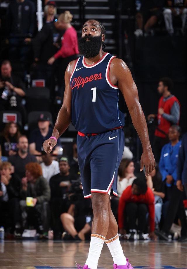 和记网站-关于勇士狂砍爆发新星分，快船迎来新赛季高光！的信息